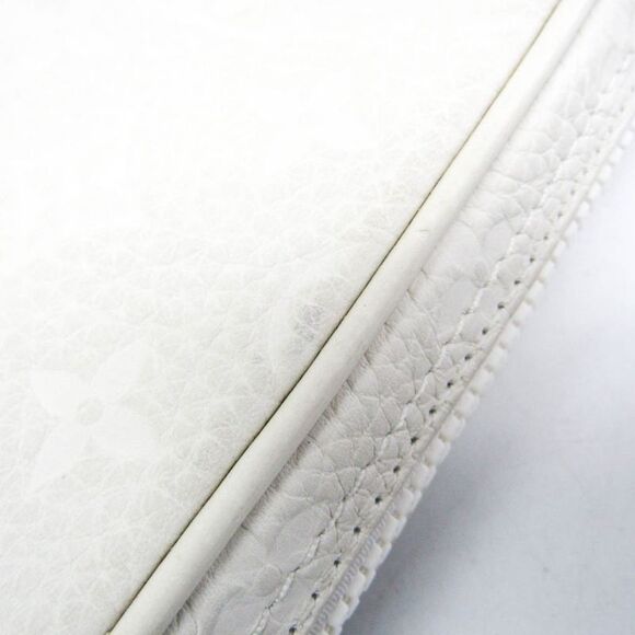 Louis Vuitton Utility Side White Leather Shoulder Bag (Pre-Owned) - Picture 12 of 15